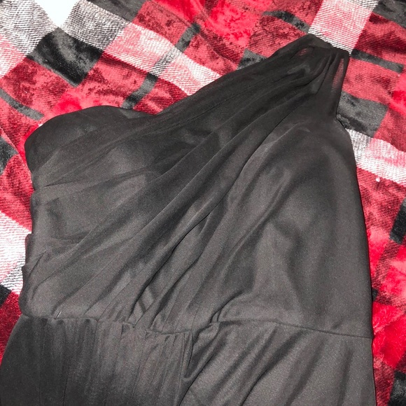 DAVIDS BRIDAL FLOOR LENGTH DRESS. Size 8 - Picture 5 of 6